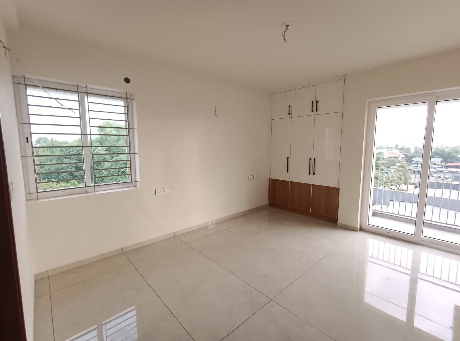 Brand New 4 BHK Apartment for Sale in Aryabhangi Centara, Vyttila – 2024 Sq.ft